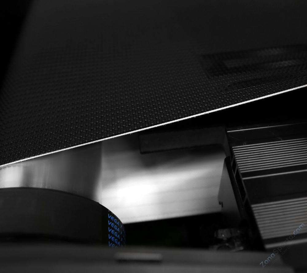 Беговая дорожка Bronze Gym T1100M Pro