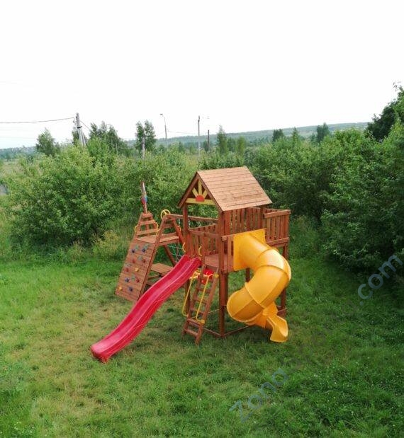 Детский городок Выше Всех Победа со спиральной горкой