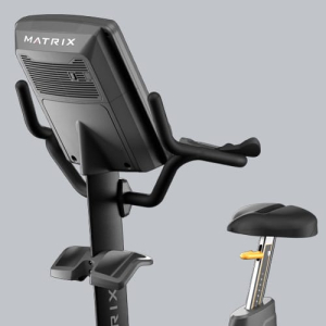 Вертикальный велоэргометр Matrix Endurance с консолью Touch Base
