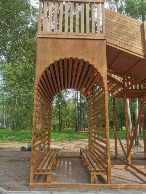 Зимняя деревянная заливная горка Морозко 12м Макси